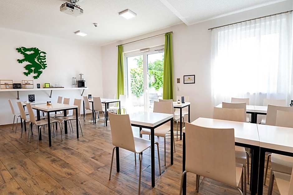 SHOME Hotel Graz I Self-Check-In I Free Parking