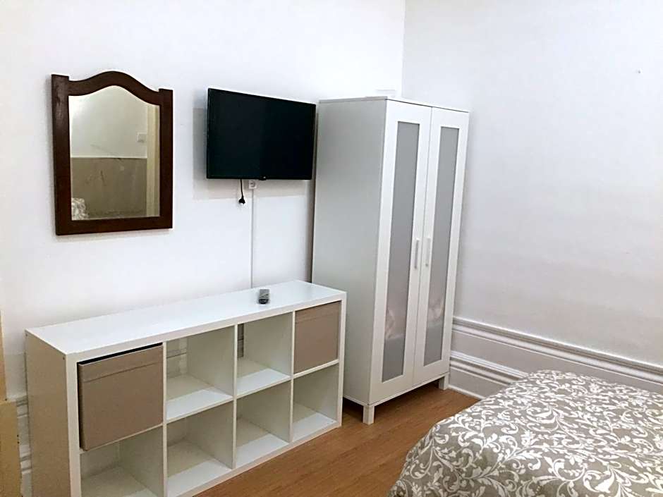 Lira Guest House B&B