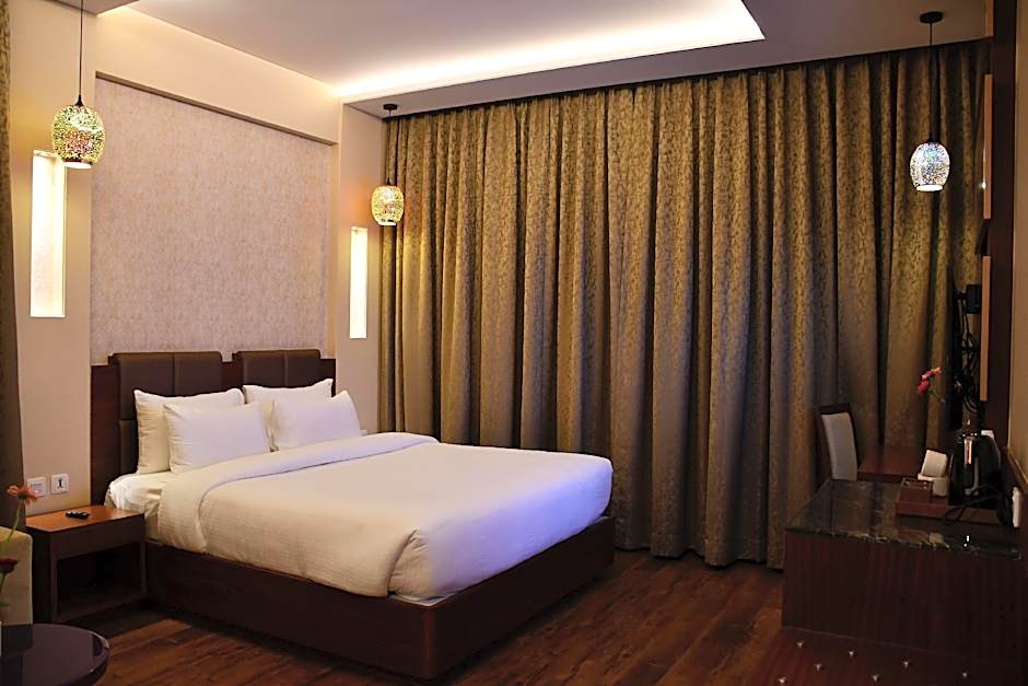 Pristine Hotel