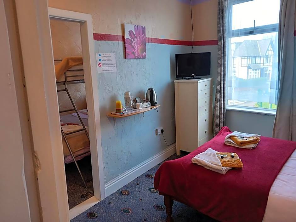 My Adam Hotel