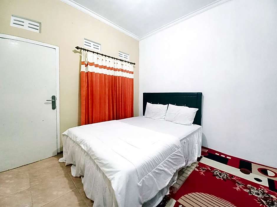 Lancar Homestay Syariah near BNS Mitra RedDoorz