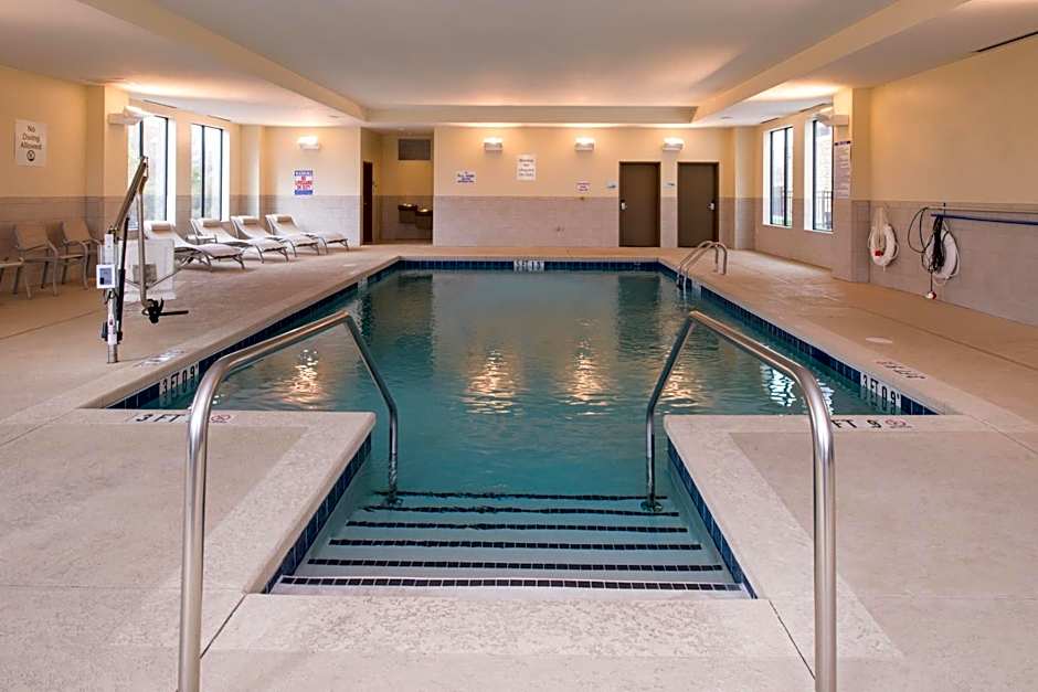 Holiday Inn Express & Suites Monroe By IHG