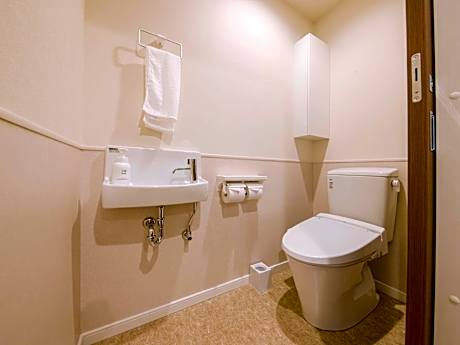 Moderate Room (5-6 Guests)◆63㎡/With Washer & Dryer