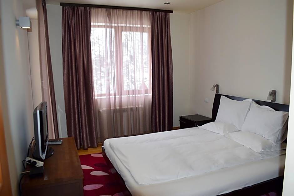 The Lodge Hotel