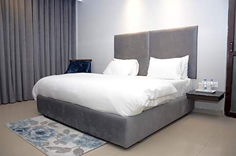 Van Durga Villas & Suites