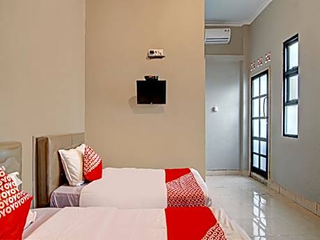 Indonesia Standard Twin