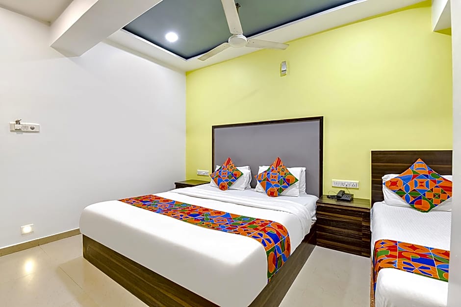 Hotel Gold Leaf,Ahmedabad