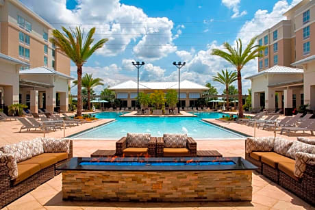 SpringHill Suites by Marriott Orlando at FLAMINGO CROSSINGS Town Center-Western Entrance