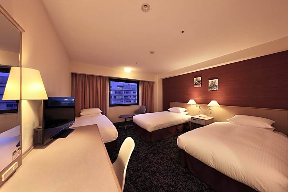 Minamisenri Crystal Hotel
