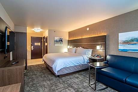 Standard King Room with Sofa Bed