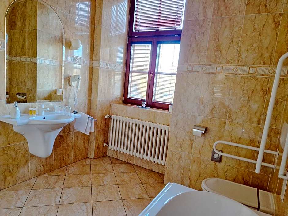 ROMANTIK HOTEL ELEONORA