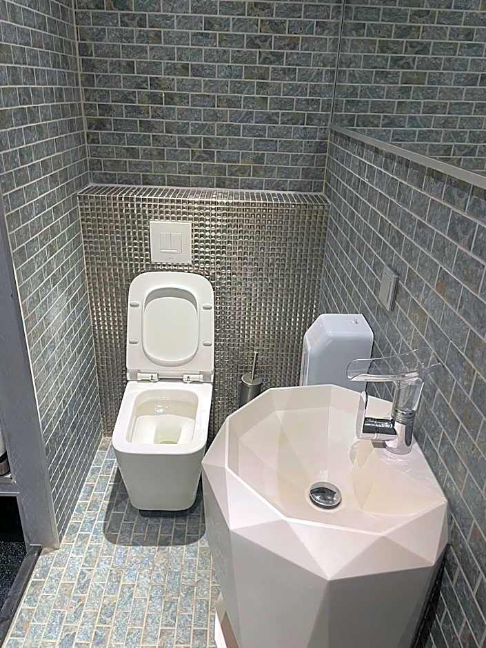 Diamond Capsule Hotel Amsterdam South