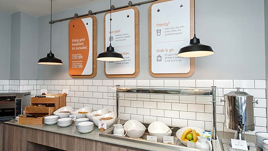 Holiday Inn Express Aberdeen Airport By IHG
