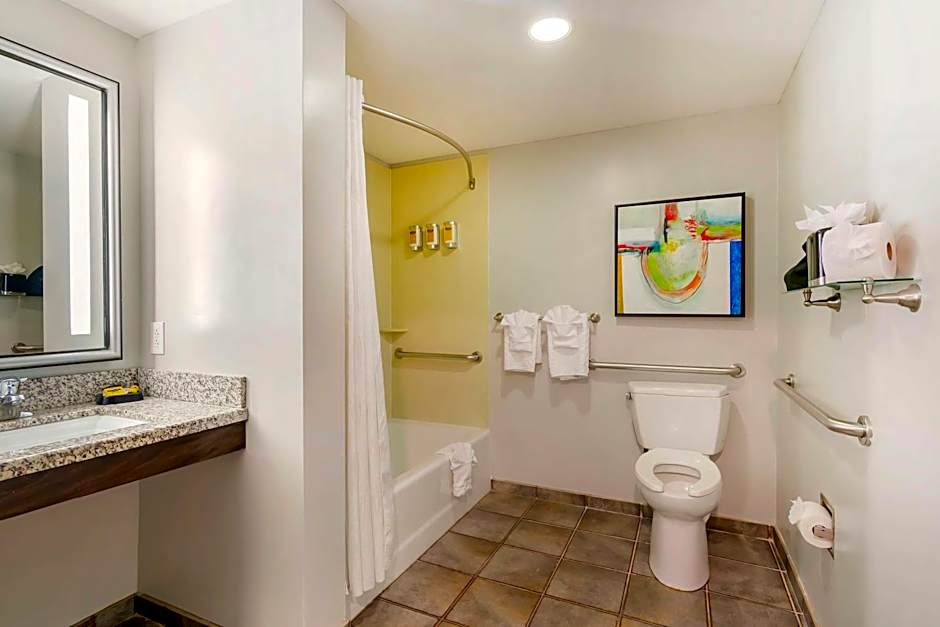 Best Western Plus Olathe Hotel & Suites