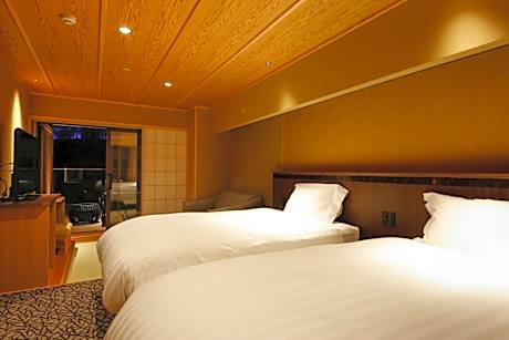 Twin Room with open-air bath and terrace - Non-Smoking (6th floor)