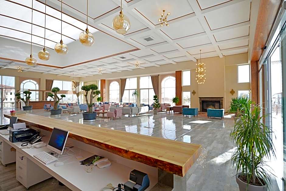 ADEMPİRA TERMAL&SPAHOTEL