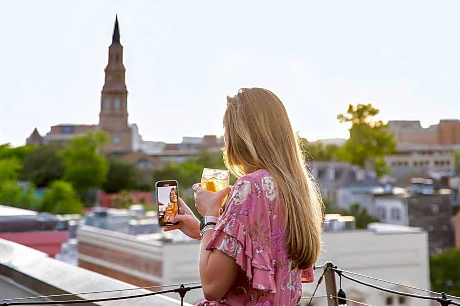 The Vendue, Downtown Art Hotel