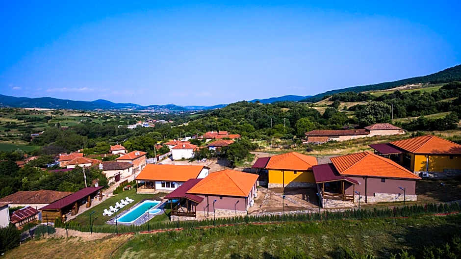 Етно комплекс "Поп Грую Бански"