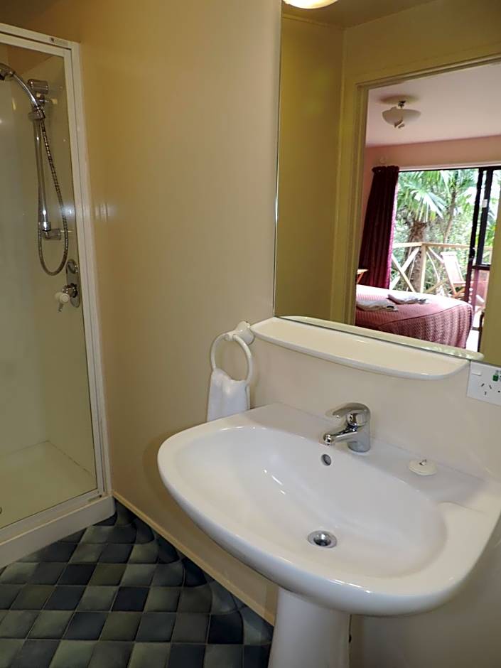 Waiheke Island Punga Lodge