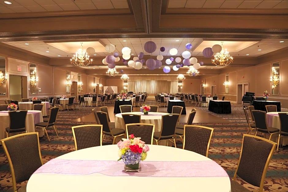 enVision Hotel & Conference Center Mansfield-Foxboro