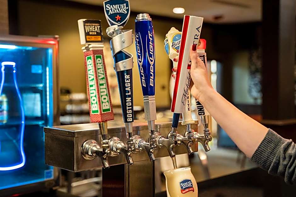 Thousand Hills Resort Hotel