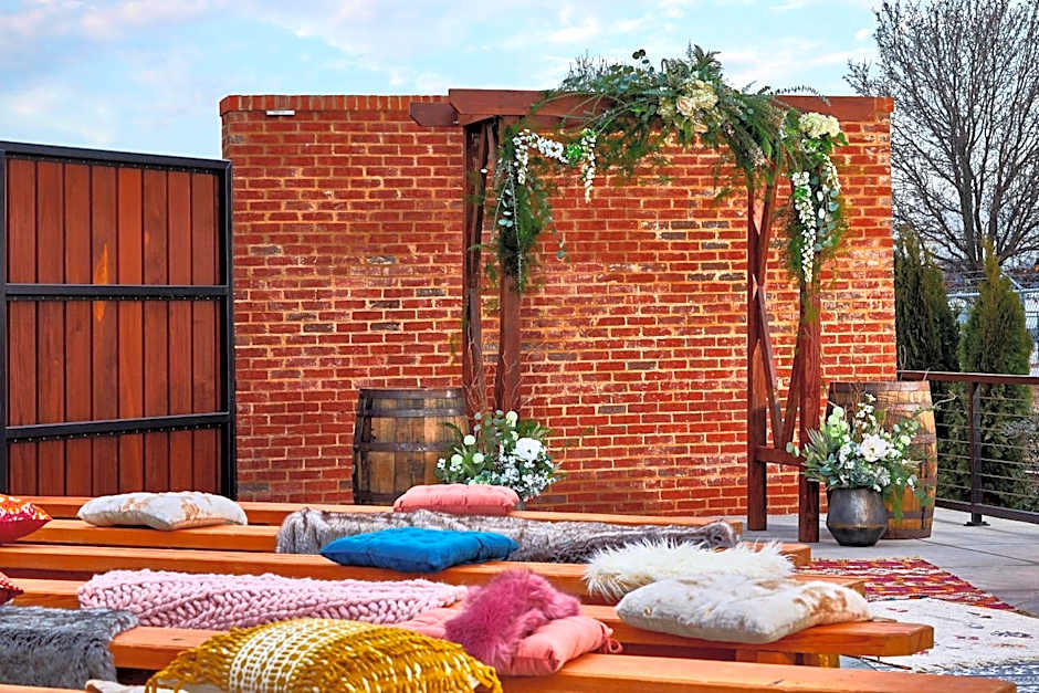 Moxy by Marriott Chattanooga Downtown