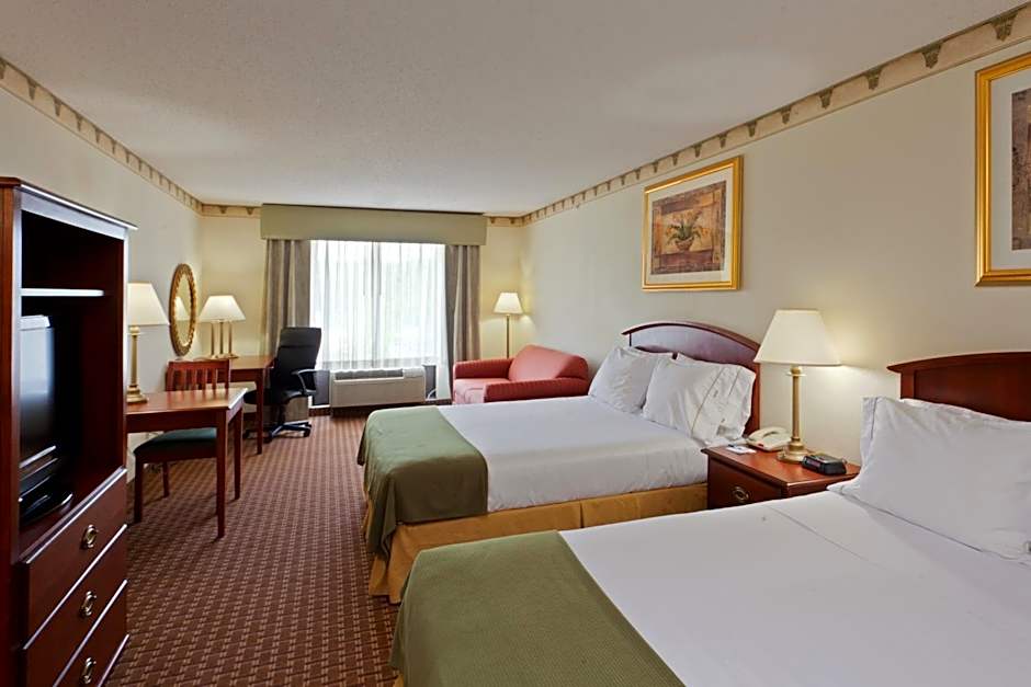 Holiday Inn Express Hotel & Suites-North East By IHG