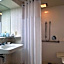 Hilton Oakland Airport