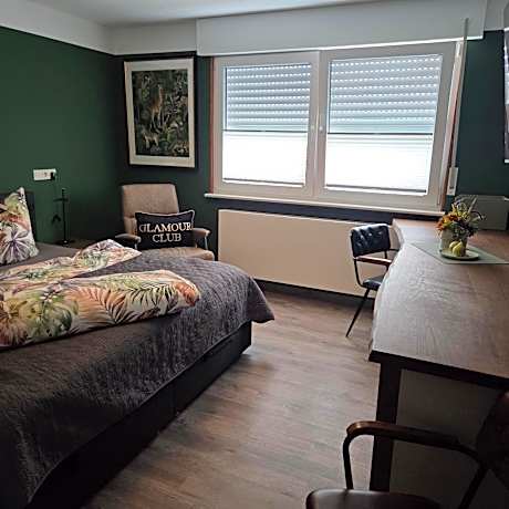 Deluxe Double Room with Shower