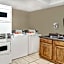 Super 8 by Wyndham West Memphis