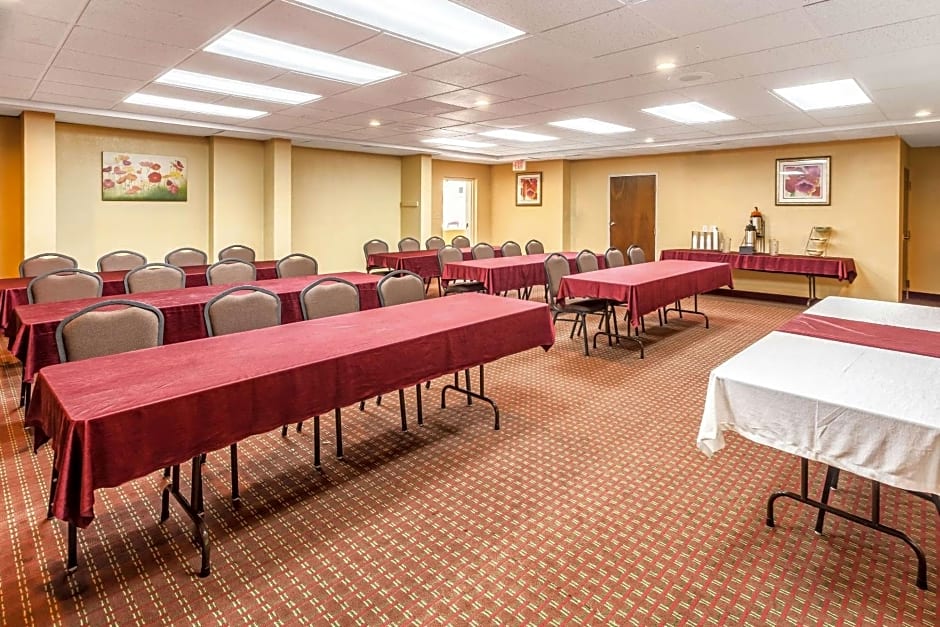 Quality Inn and Suites Lincoln