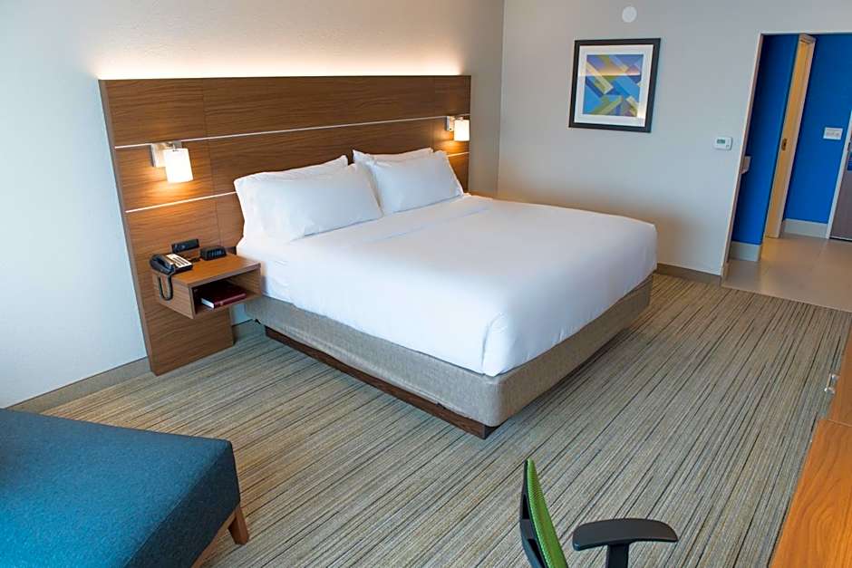 Holiday Inn Express Hotel & Suites Goshen By IHG
