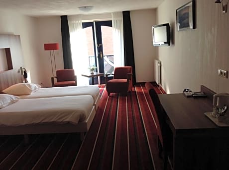 Deluxe Double Room with Balcony