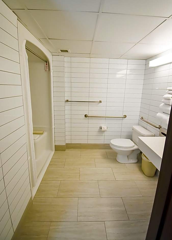 Canad Inns Destination Centre Club Regent Casino Hotel