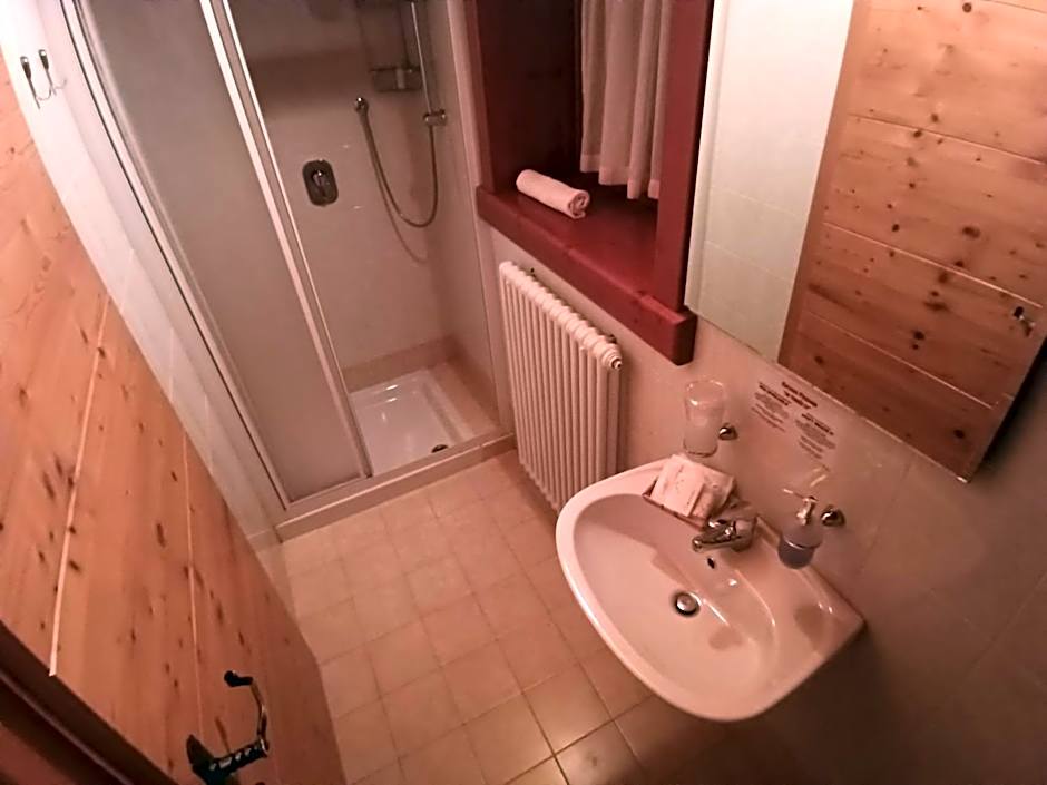 Rifugio Predaia Ai Todes'ci