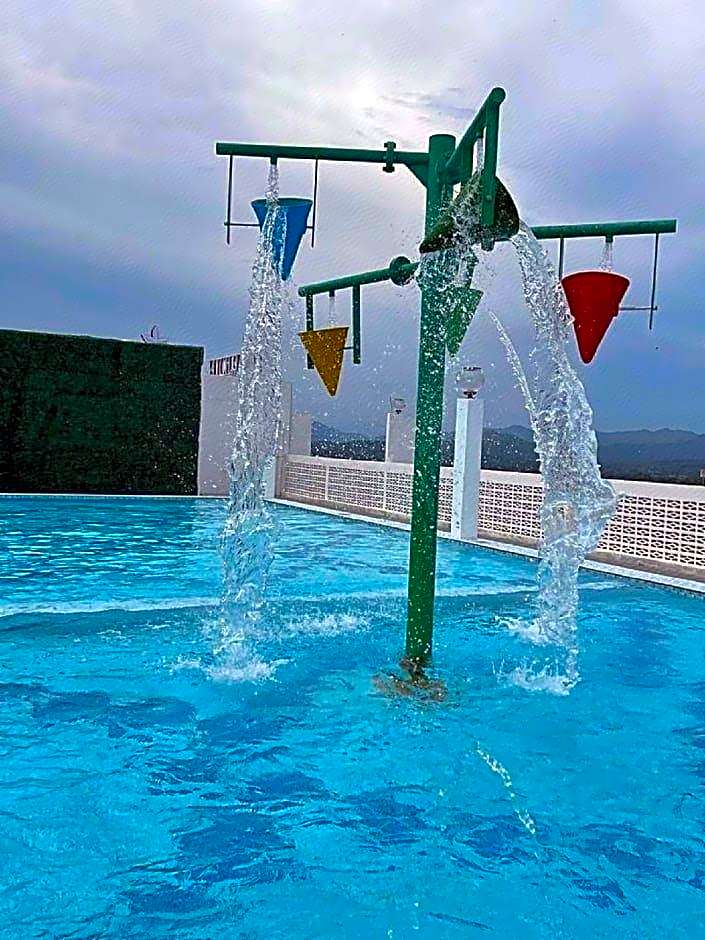 Sri Indar Hotel & Suites