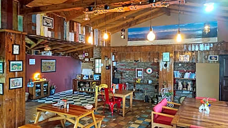 The Oak Trails Eco Lodge