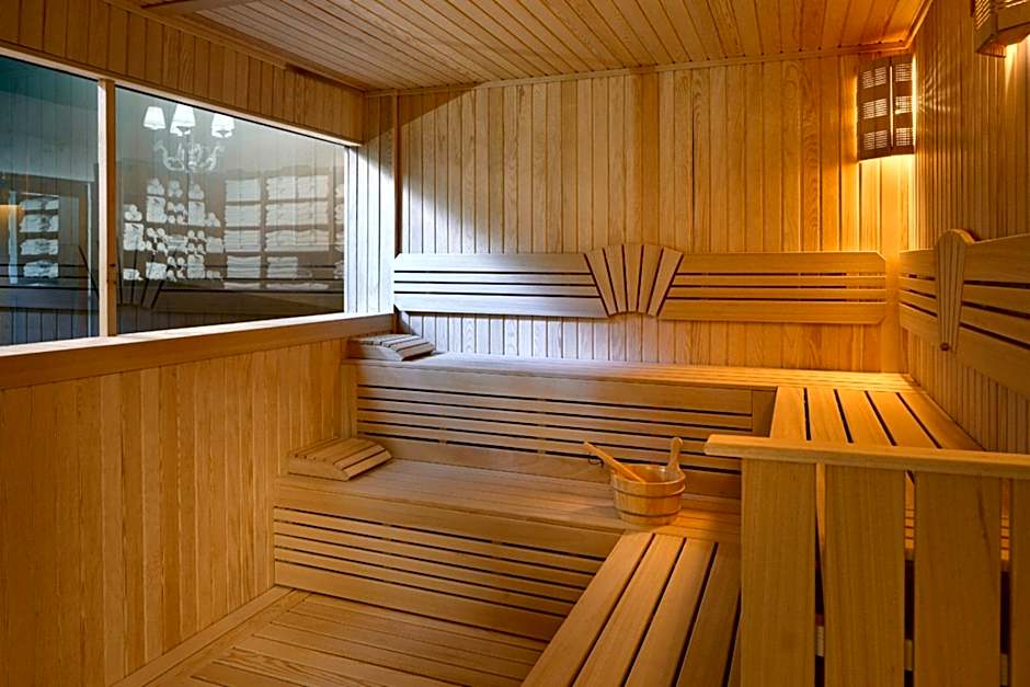 Seraphim Cave Hotel