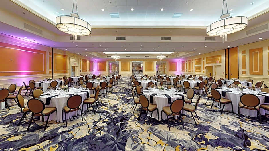 DoubleTree By Hilton Hotel Boston North Shore