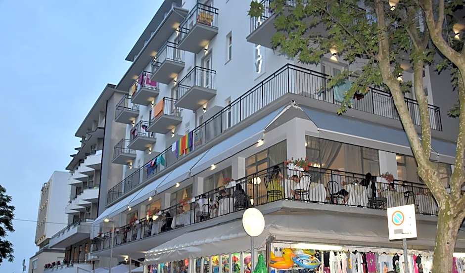 Zdjęcie 1 z 34 — Lively Hotel