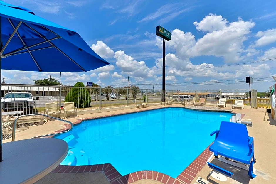 Quality Inn Gonzales