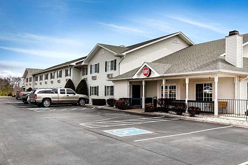 Econo Lodge Inn & Suites Dickson