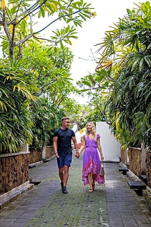 Modern 1BR w/ pool near Petitenget Beach Seminyak