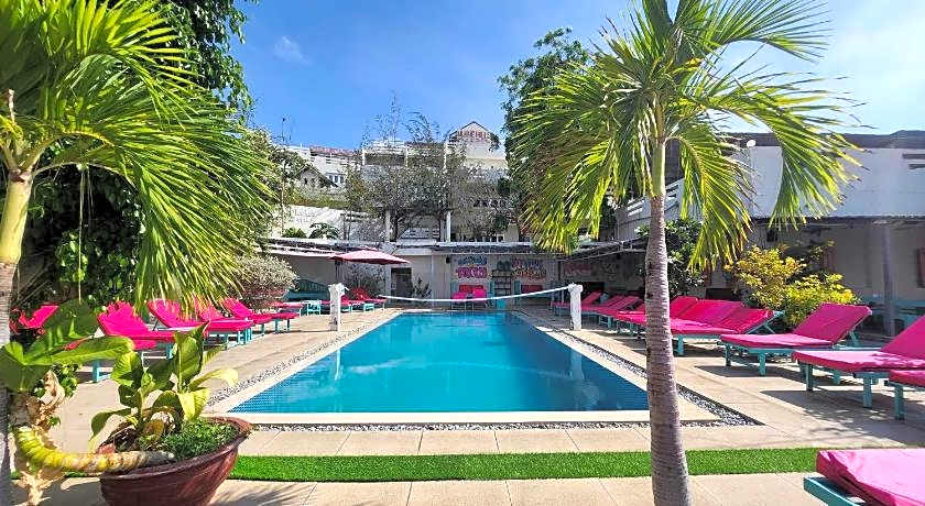 Mui Ne Hills Villa Hotel