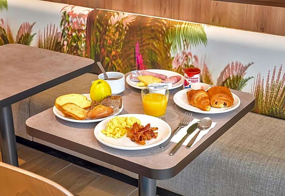 B&B HOTEL Paris Porte d'Orléans