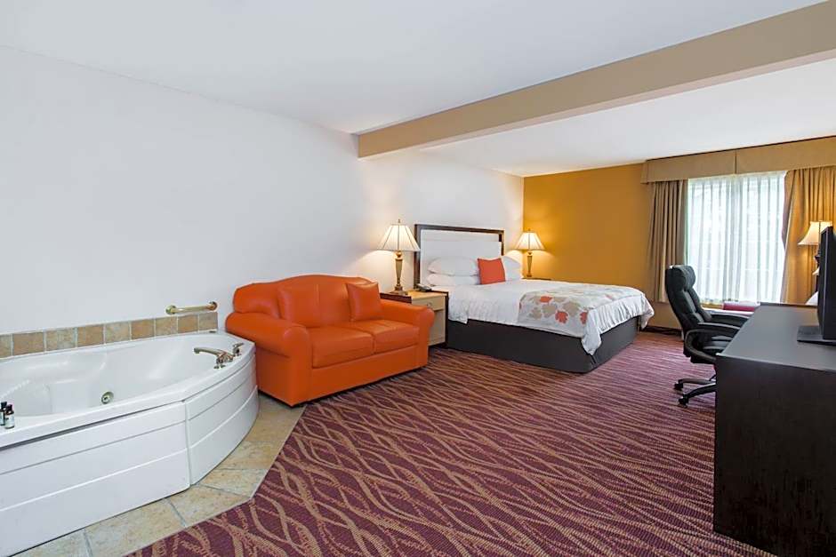 Hawthorn Suites by Wyndham Allentown-Fogelsville
