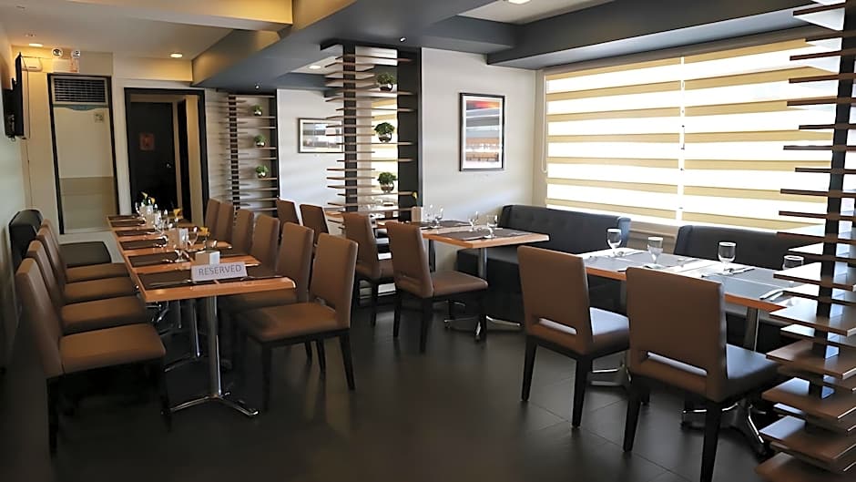 Tacloban Plaza Hotel