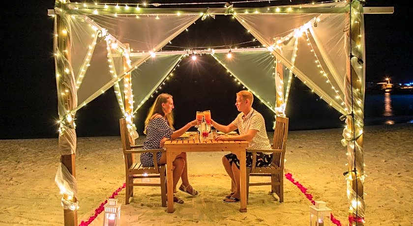 Rashu Hiyaa Hotel Dhiffushi