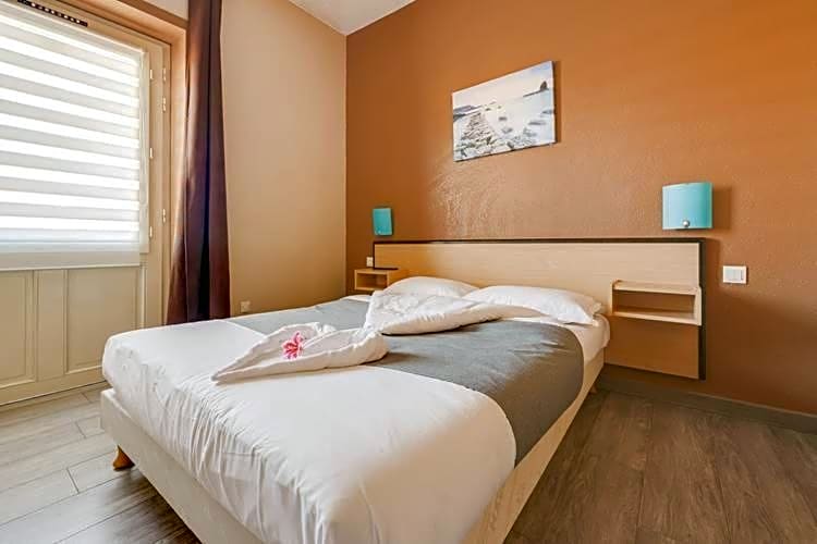 Rev'Hotel