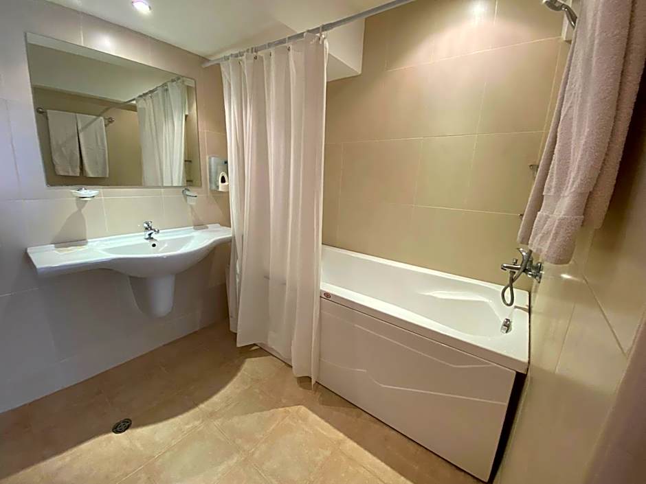 Vezhen Hotel - Free Parking